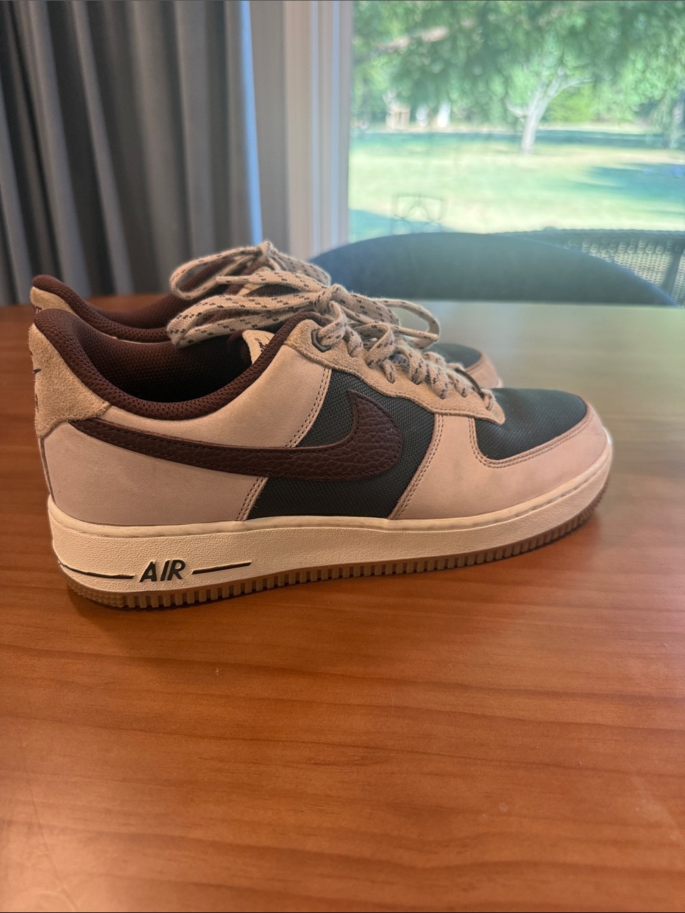 Nike Air Force one - Men’s 9.5 Low-Top Sneakers in Hunter green /brown